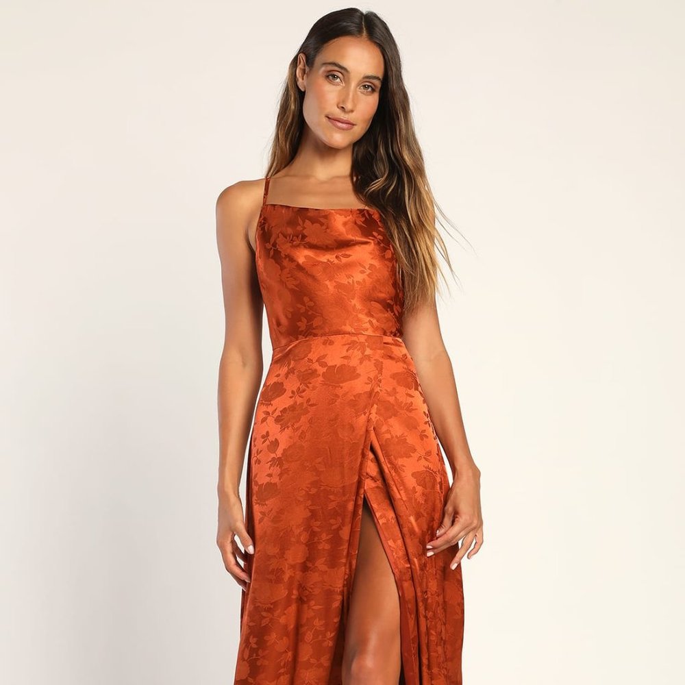 Lulu's Dreamy Rust Orange Satin Floral Jacquard Maxi Dress BRAND NEW NEVER WORN